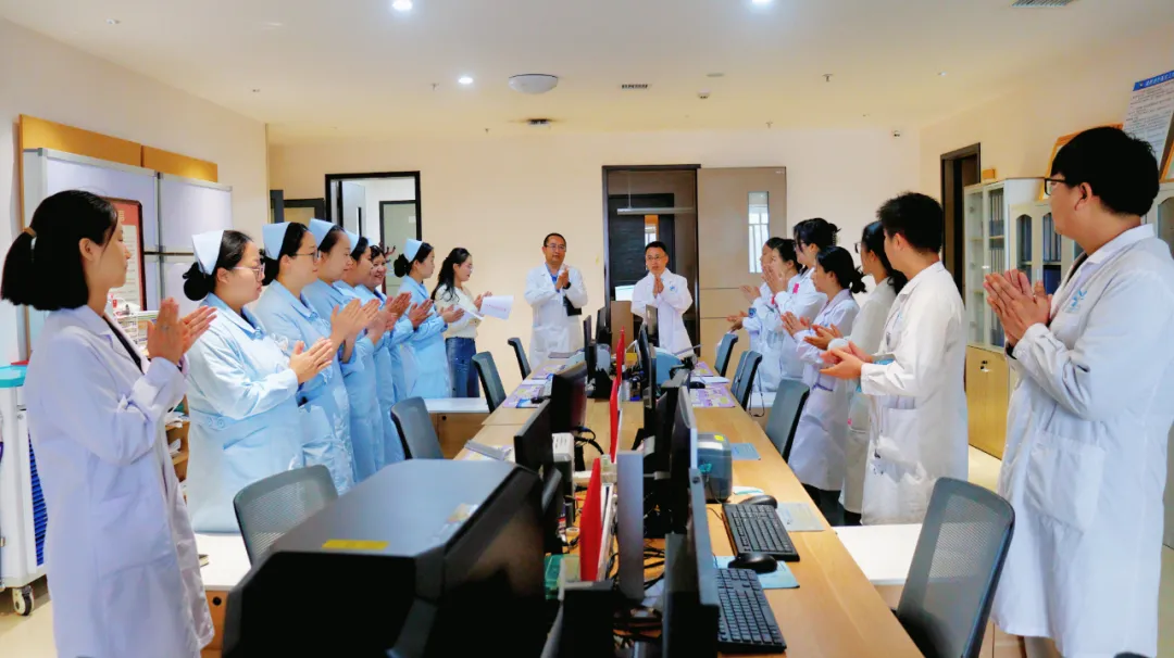 重磅喜訊丨資深腫瘤專家孟健華主任受聘任保山安利醫(yī)院腫瘤科主任！